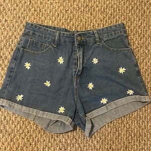 Daisy shorts